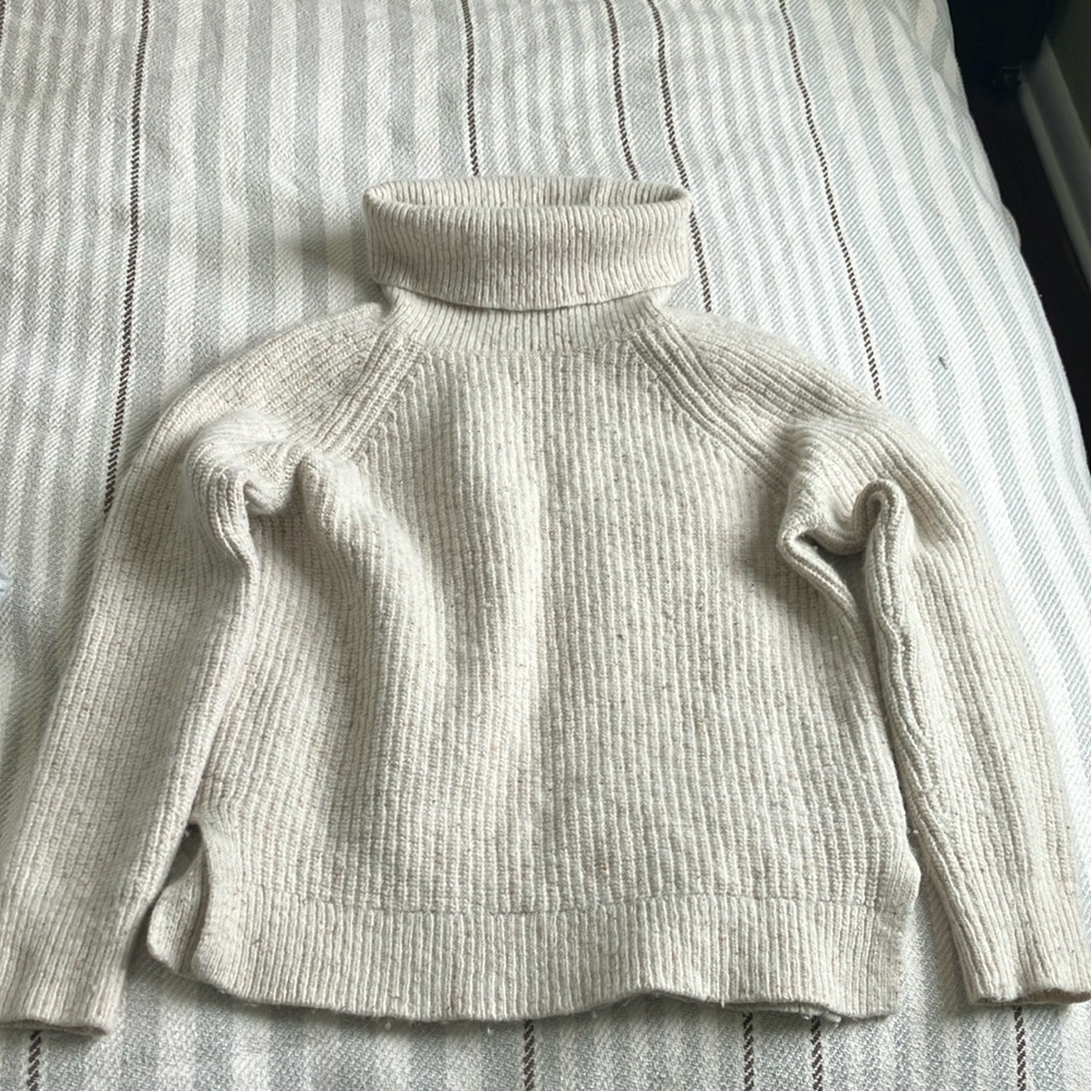 Chunky cropped Cream Turtleneck Wool Blend Sweater